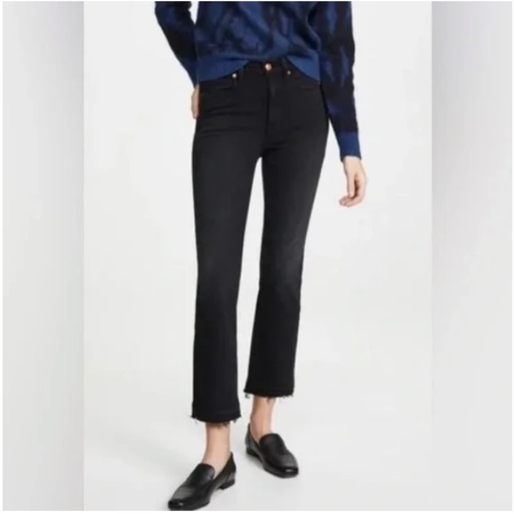 AYR Women's Straight Leg Jeans in Black